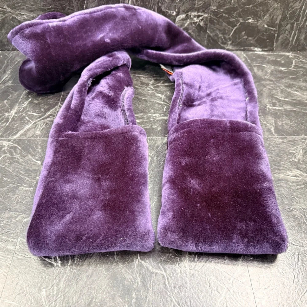 CUDDLE ME WARM Scarf/Hand Warmer